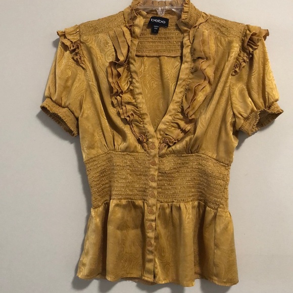 bebe Tops - bebe blouse top Silk Short Sleeve Ruffled SZ L EUC